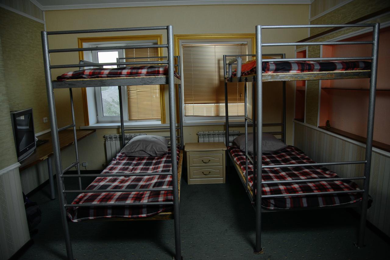 Hostel Wigwam Oral Buitenkant foto